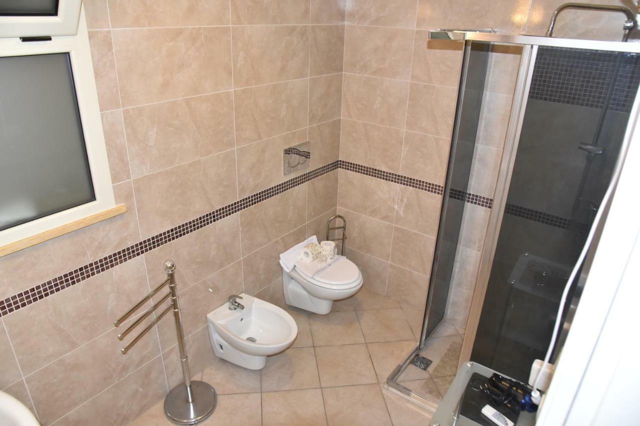 B&B Arzeria Кавалино ди Лече Екстериор снимка